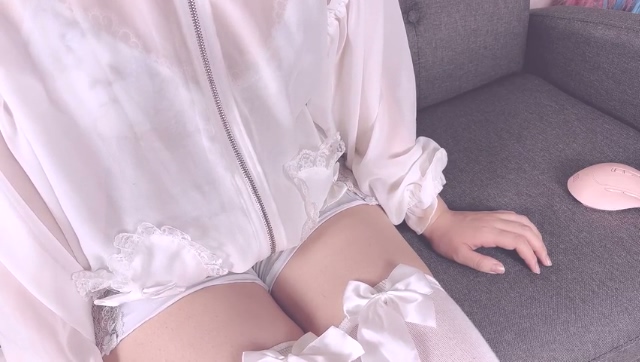 逢瀬ふらち 不穿n裤的居家服 360MB