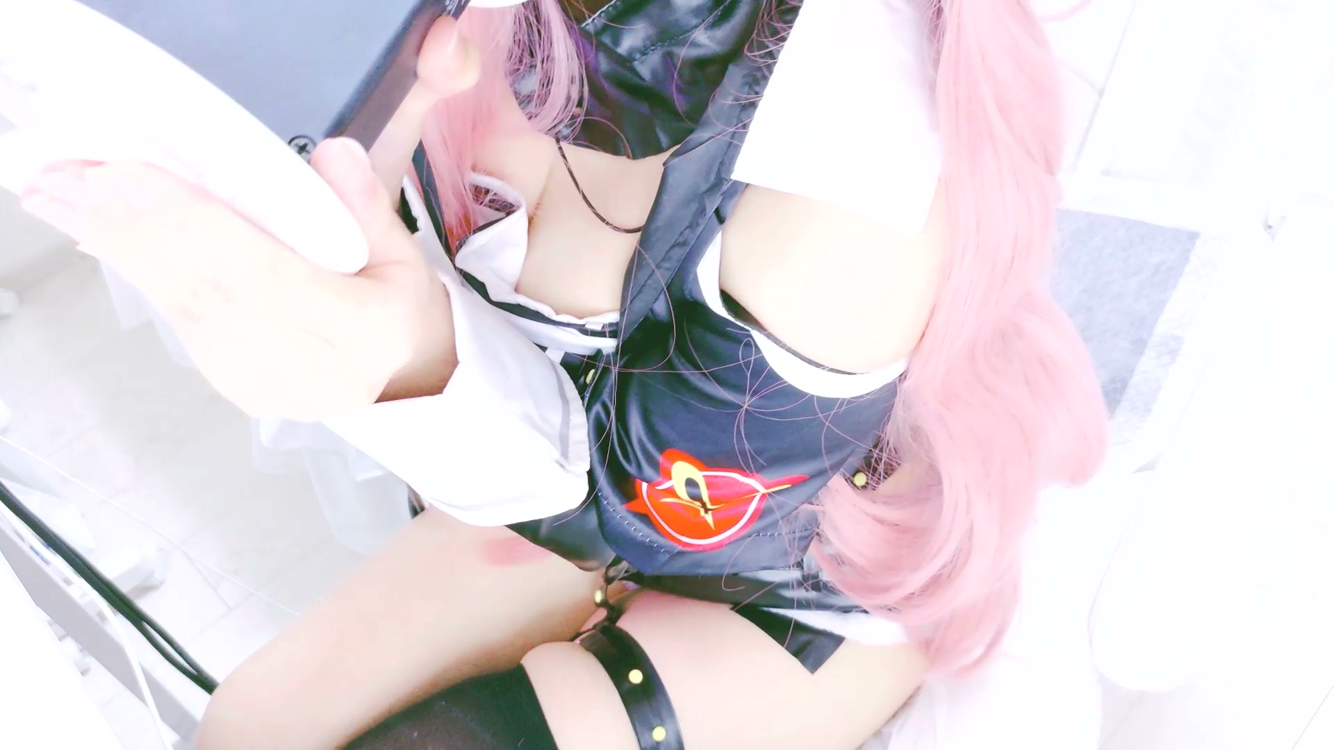 【生配信で生挿入?】中出し…して？♡愛重めSEX♡ゼン●ロニ○コスプレ【耳舐めASMR】.mp4_20260929_202232.176.jpg 夜世 爱意浓重的cos  第1张